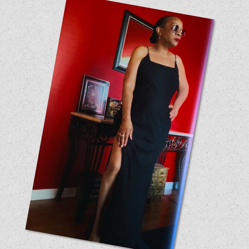 *Chic Black Maxi Dress - Picture 16 of 16